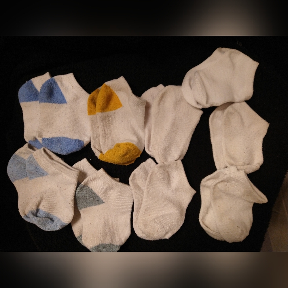 Free With Purchase Toddler White Ankle Socks